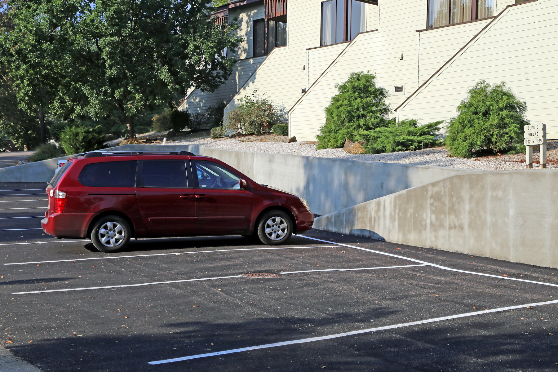 Villas Parking Lot Hughes Paving